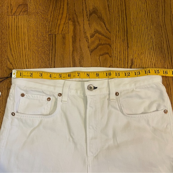 NWT White Marilyn Crop Flare Jeans - Picture 13 of 16